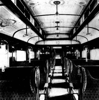 Afb. 4 - Het Luxueuze interieur van de ZHESM-rijtuigen.
